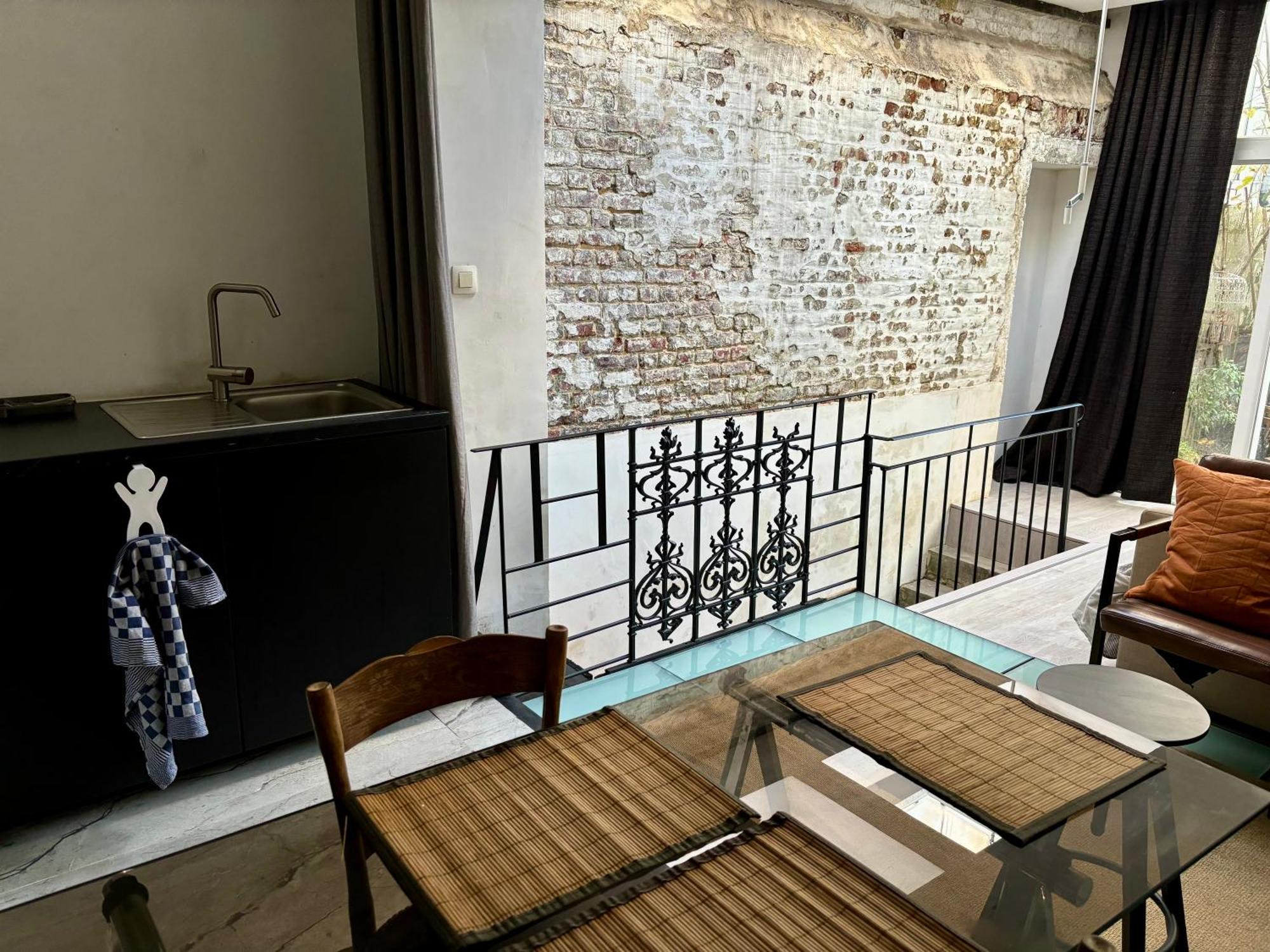 בריסל Art Apartment מראה חיצוני תמונה